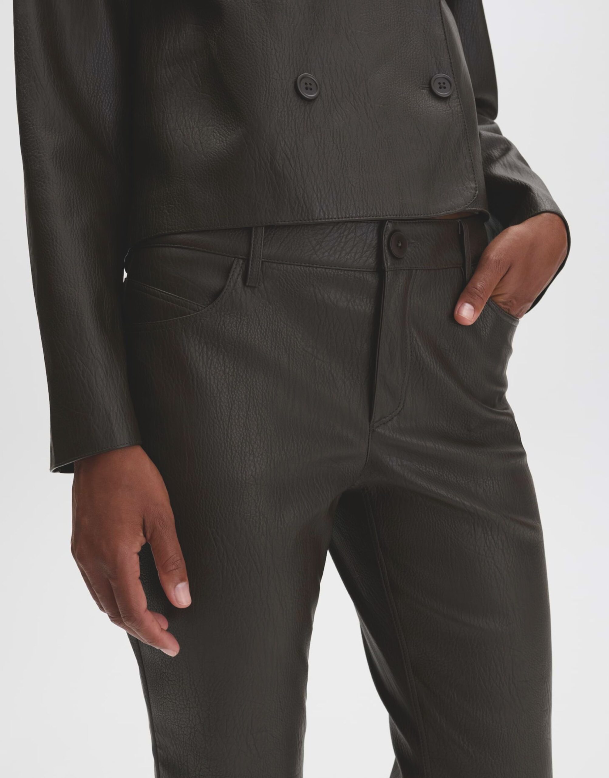 someday. Carile Texture City Pants in Lederoptik – Bild 4