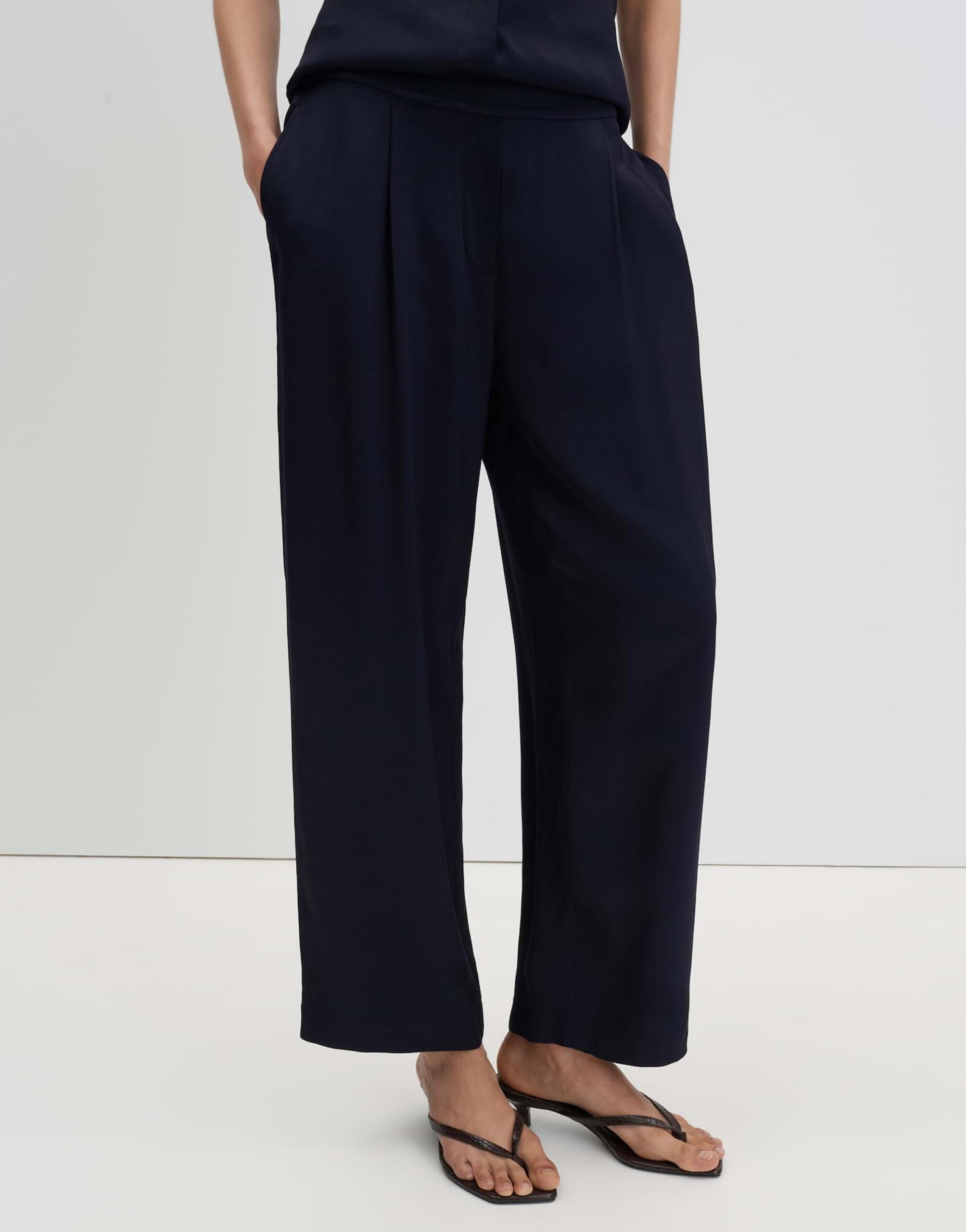 someday. Cisilia pure Bundfaltenhose – Bild 2