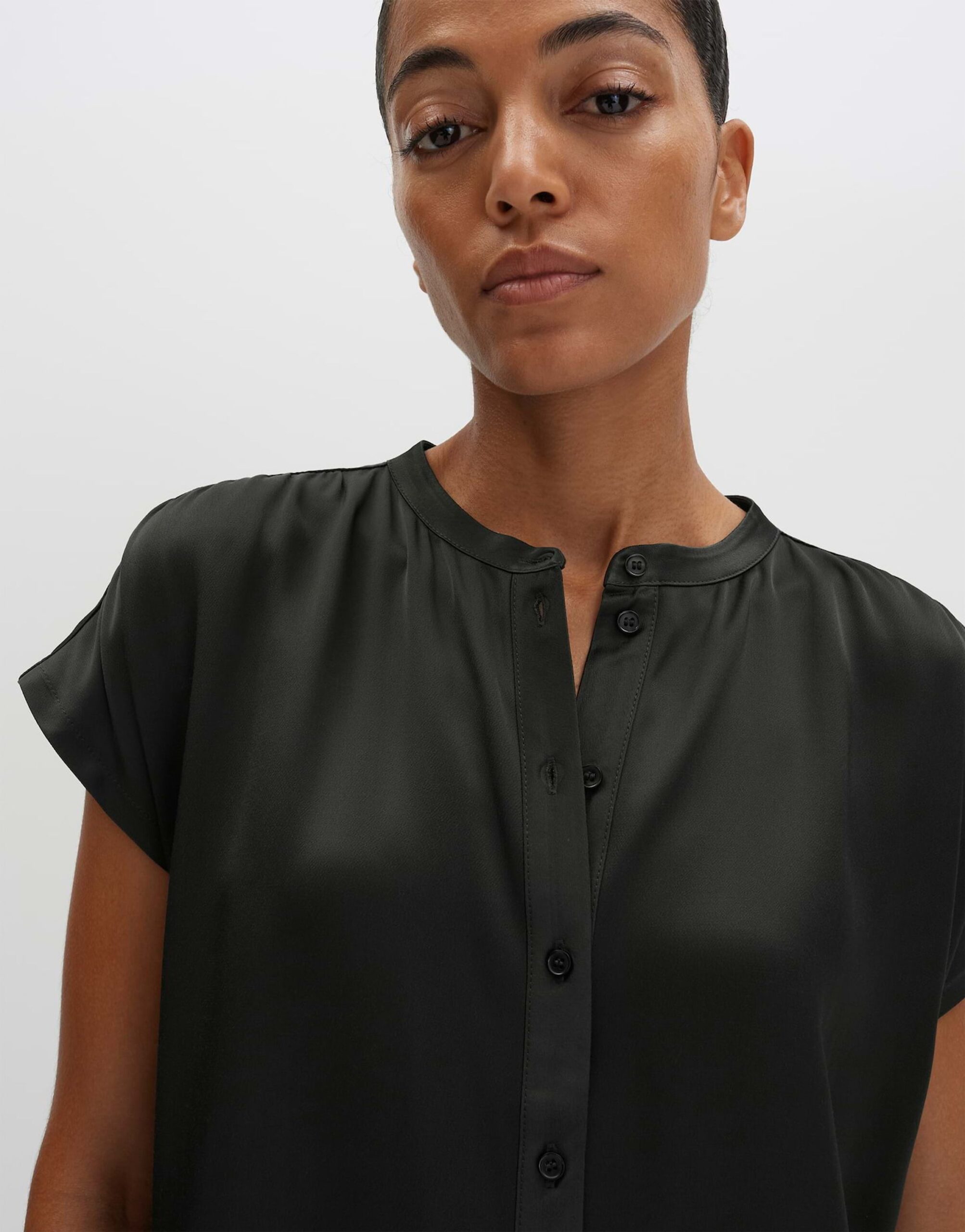 someday. Koralie Detail Shirt mit Satinoptik und Jersey-Rücken – Bild 4