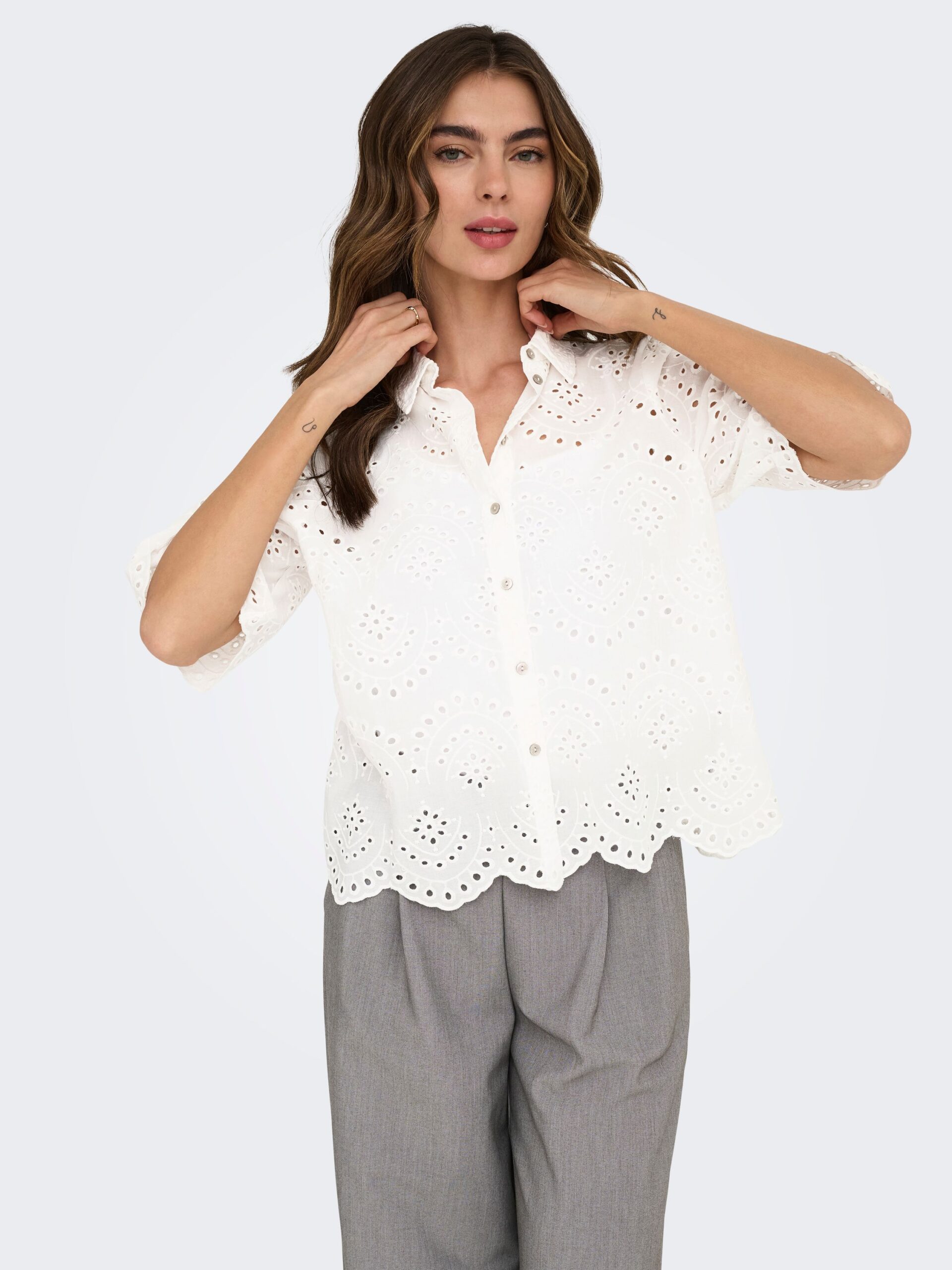 ONLY VALAIS S/S SHIRT WVN NOOS – Bild 4