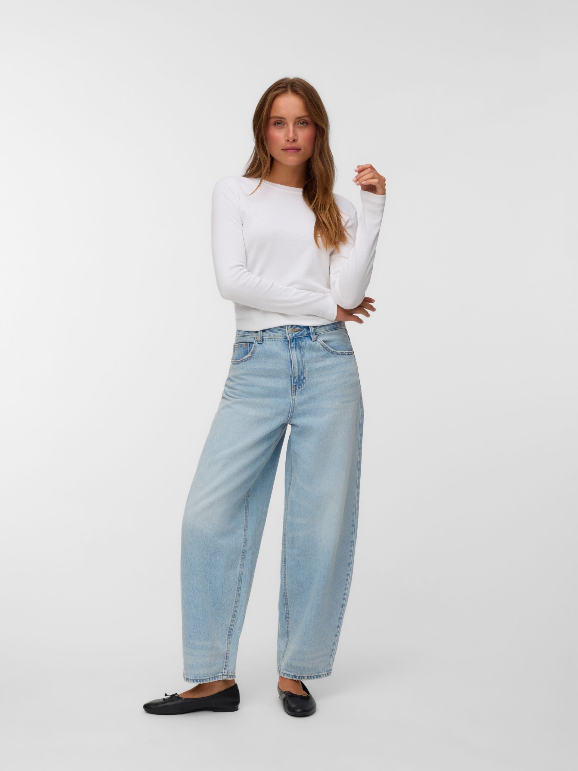 VERO MODA Mom Fit Jeans mit hoher Taille und Barrel Fit – Bild 7