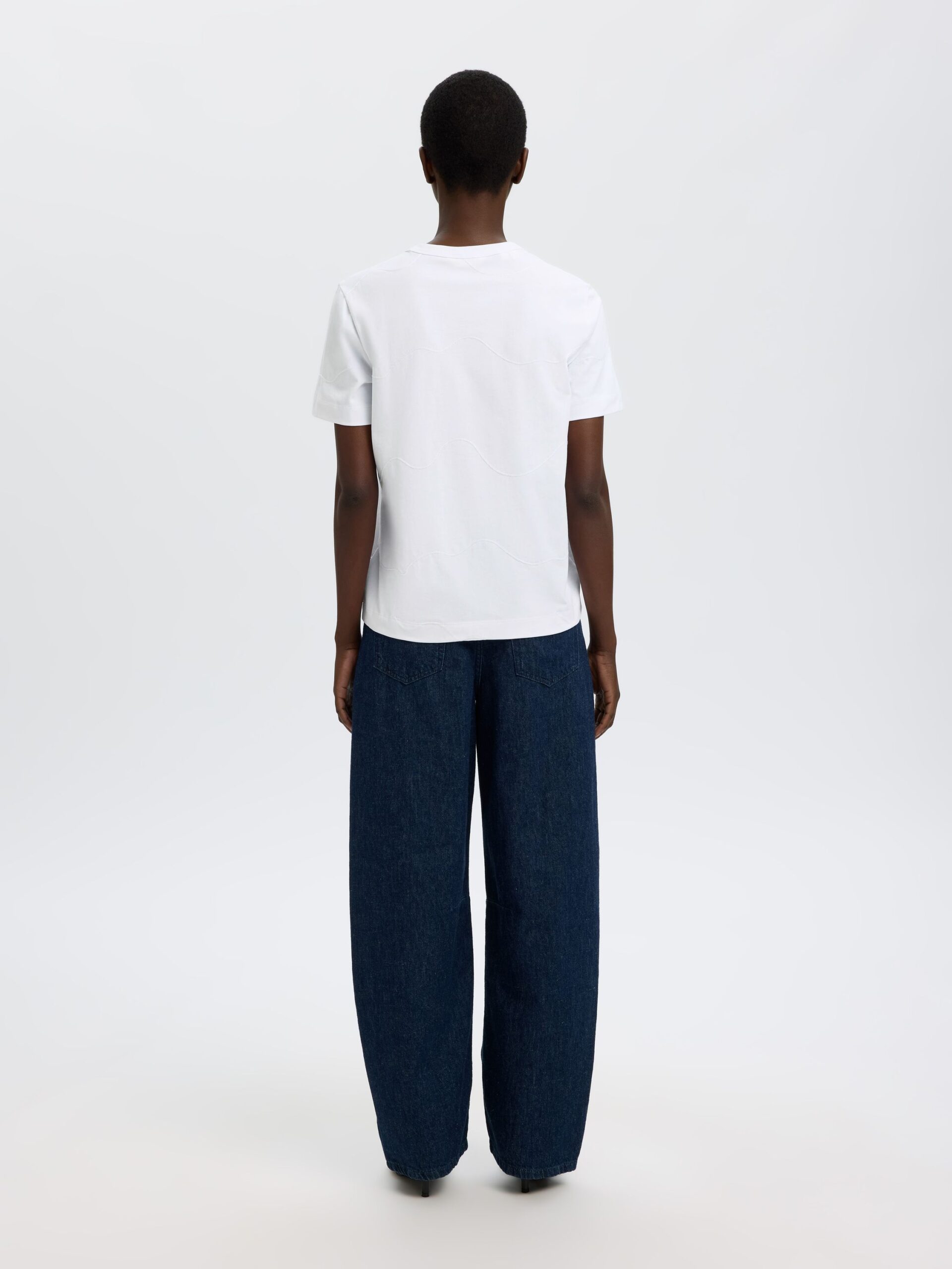 Selected Femme SLFMILA SS EMBROIDERY TEE – Bild 5