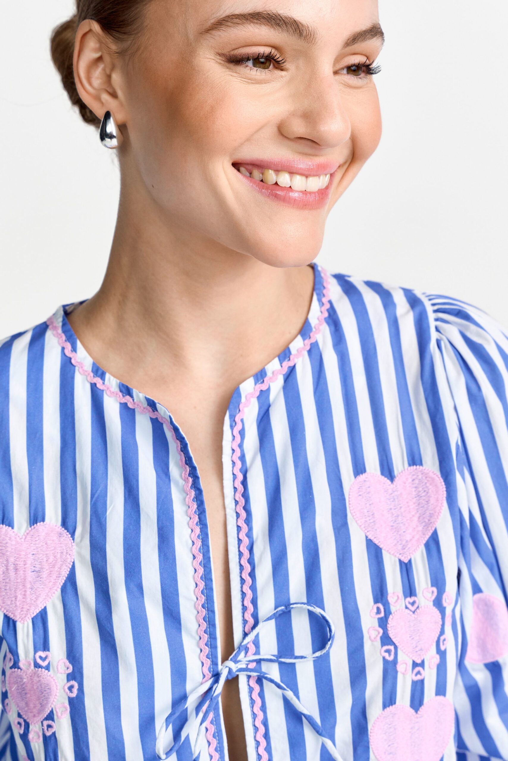 Rich & Royal Striped Embroidery Blouse – Bild 4