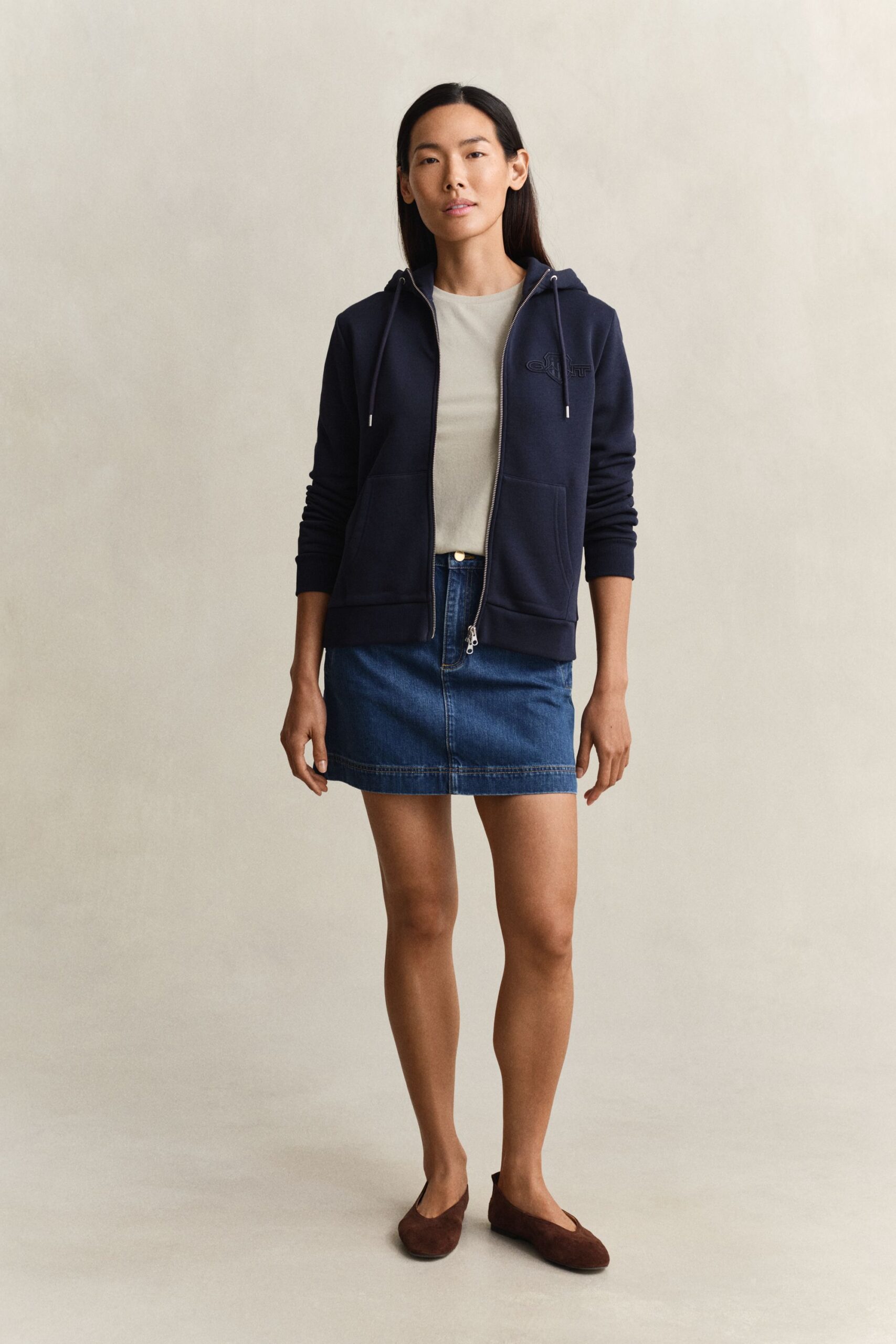 GANT Tonal Shield Sweatjacke – Bild 3