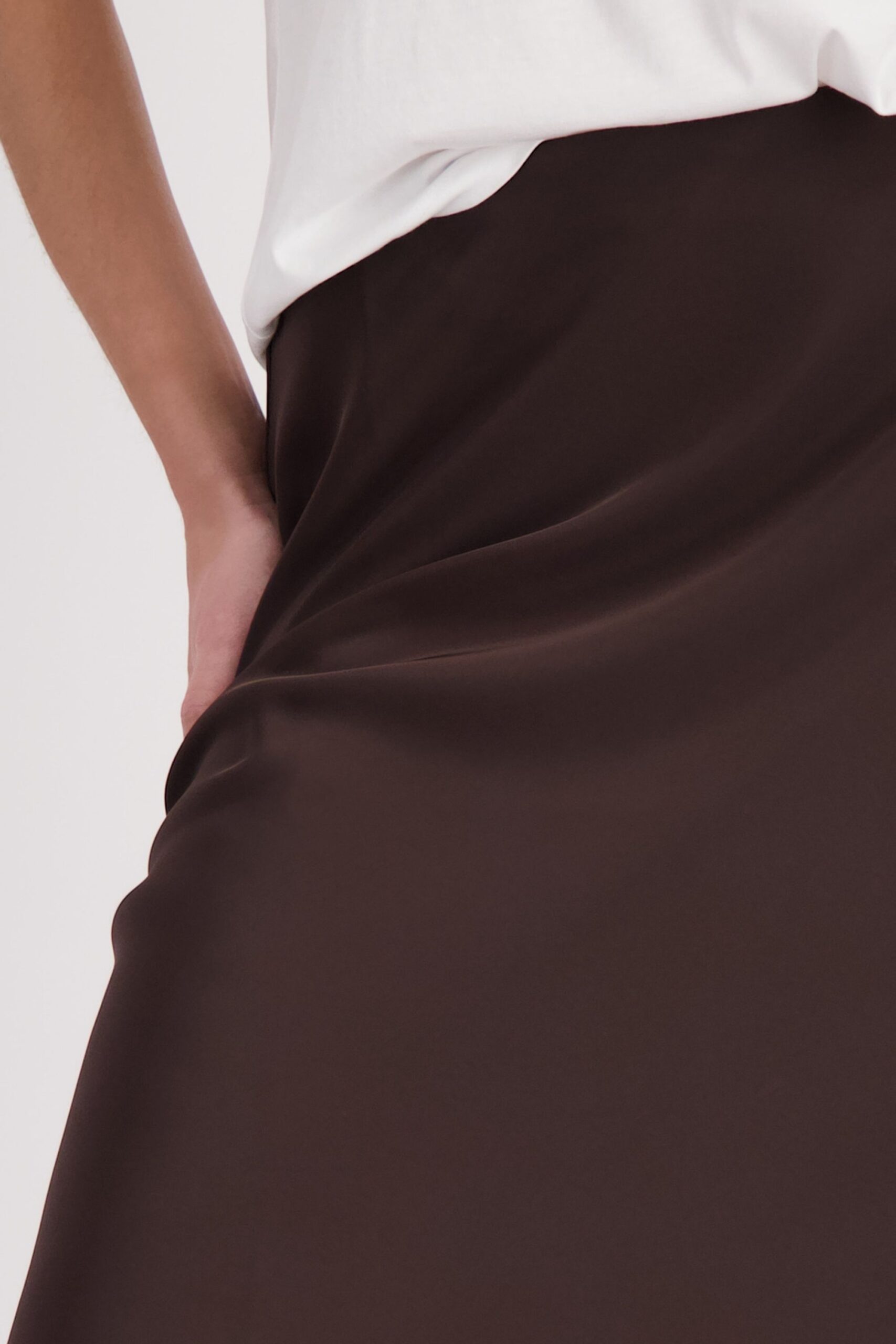 monari Satinrock – Bild 4