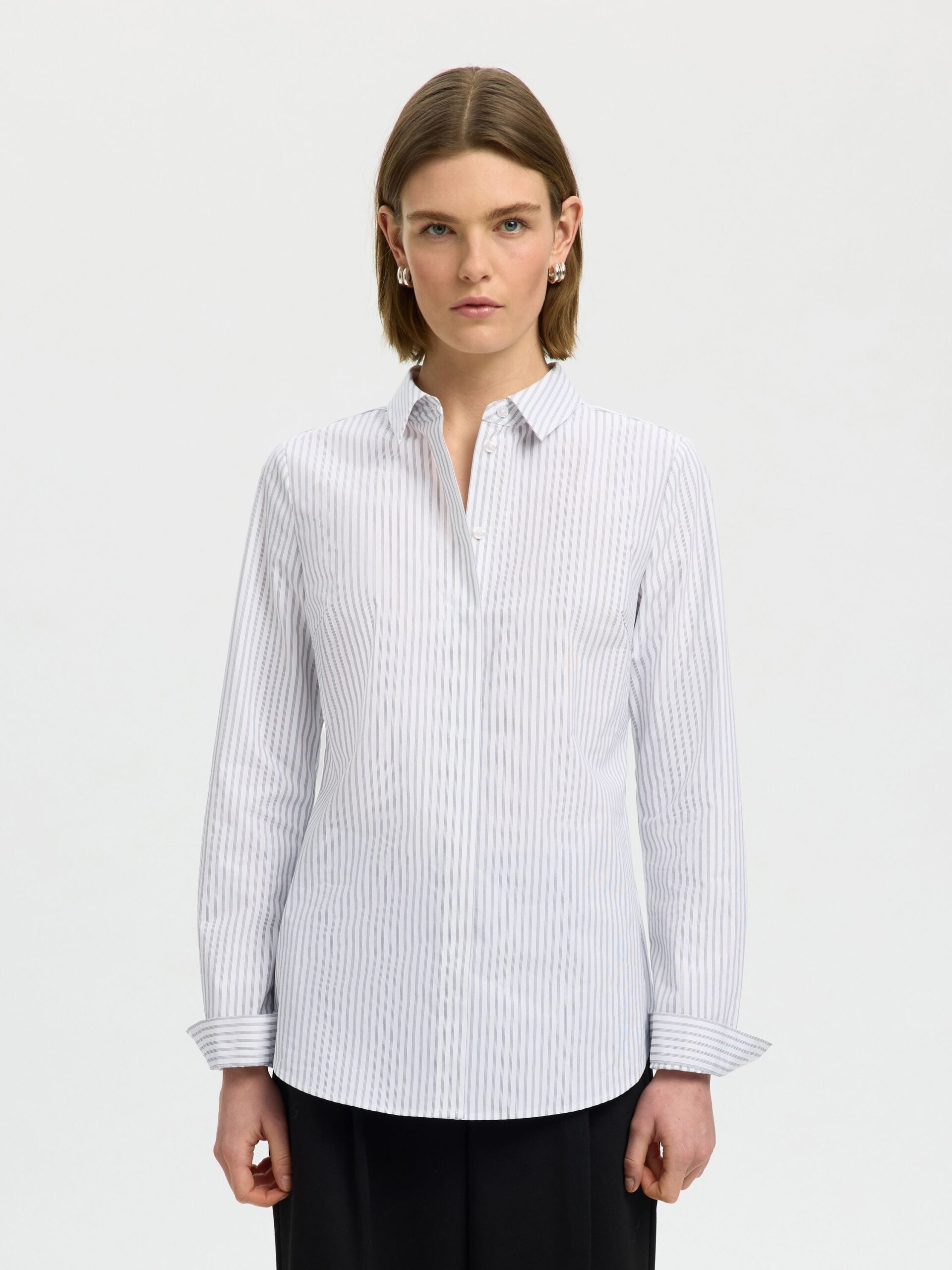 Selected Femme Strukturiertes Slim Fit Hemd mit Hemdkragen – Bild 2