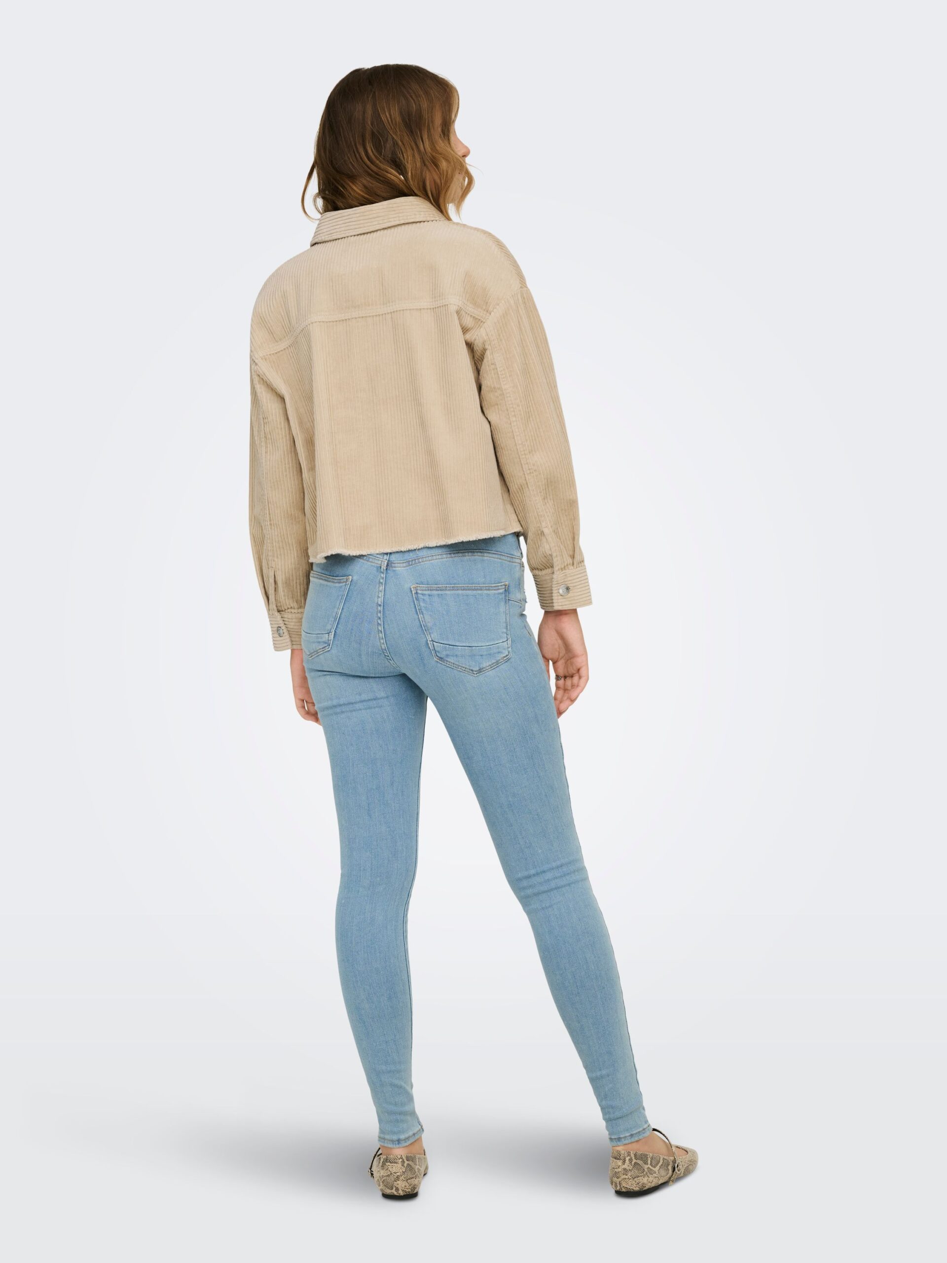 ONLY Cordjacke mit Stehkragen und Knopfleiste – Bild 6