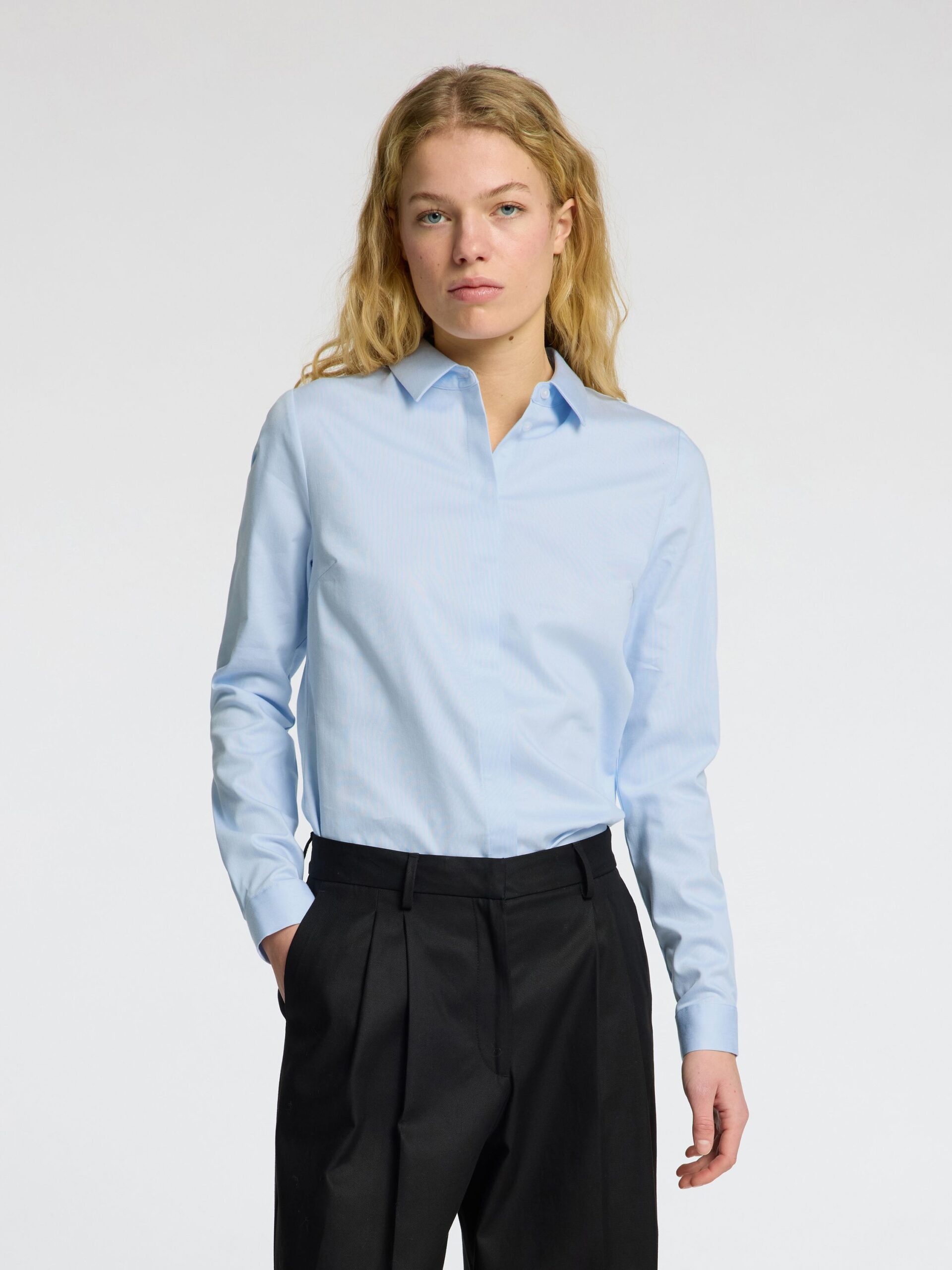 Selected Femme Körperbetonte Bluse mit Slim Fit – Bild 7