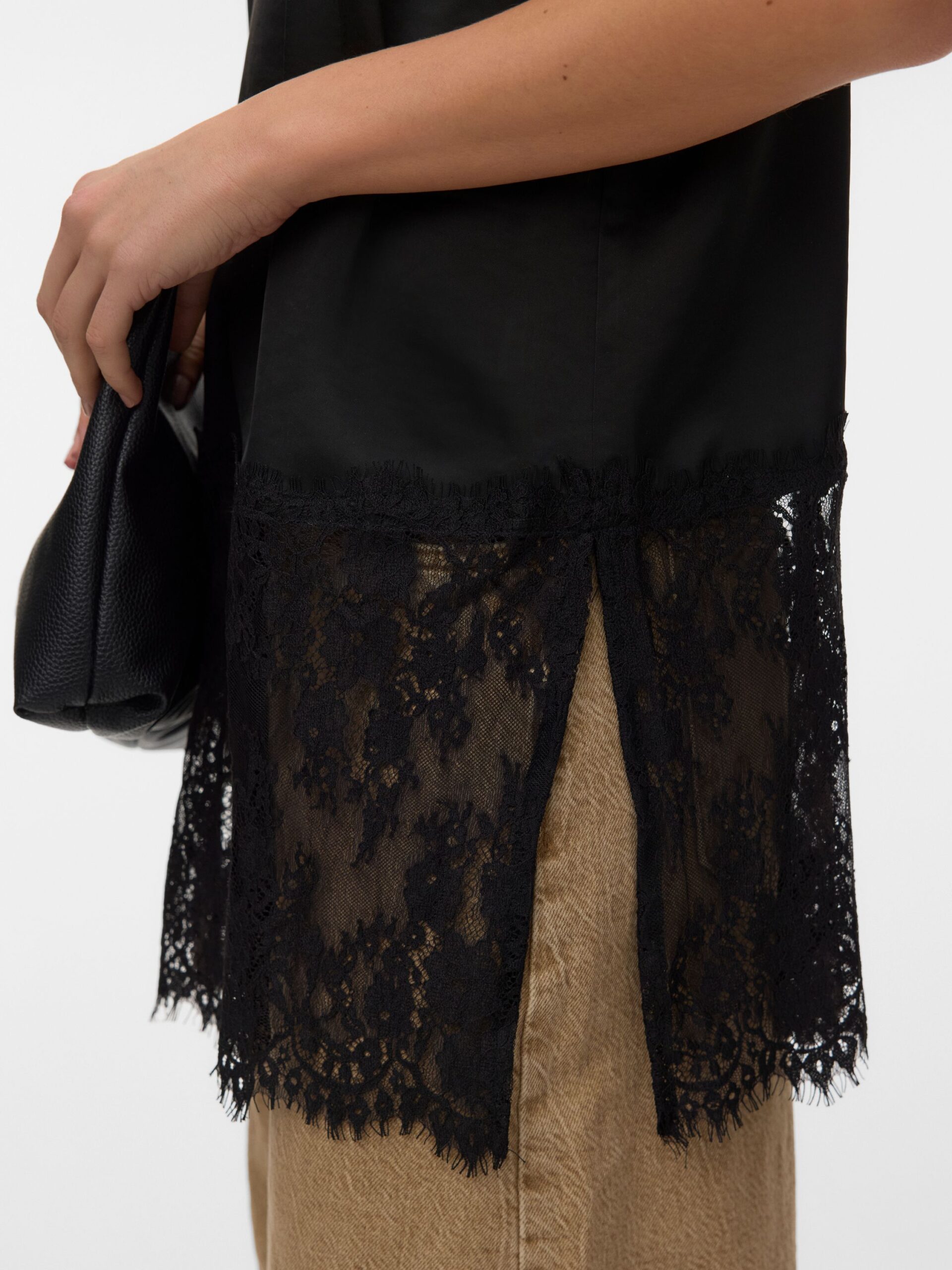 VERO MODA Langes Party-Top mit Spitze und V-Ausschnitt – Bild 3
