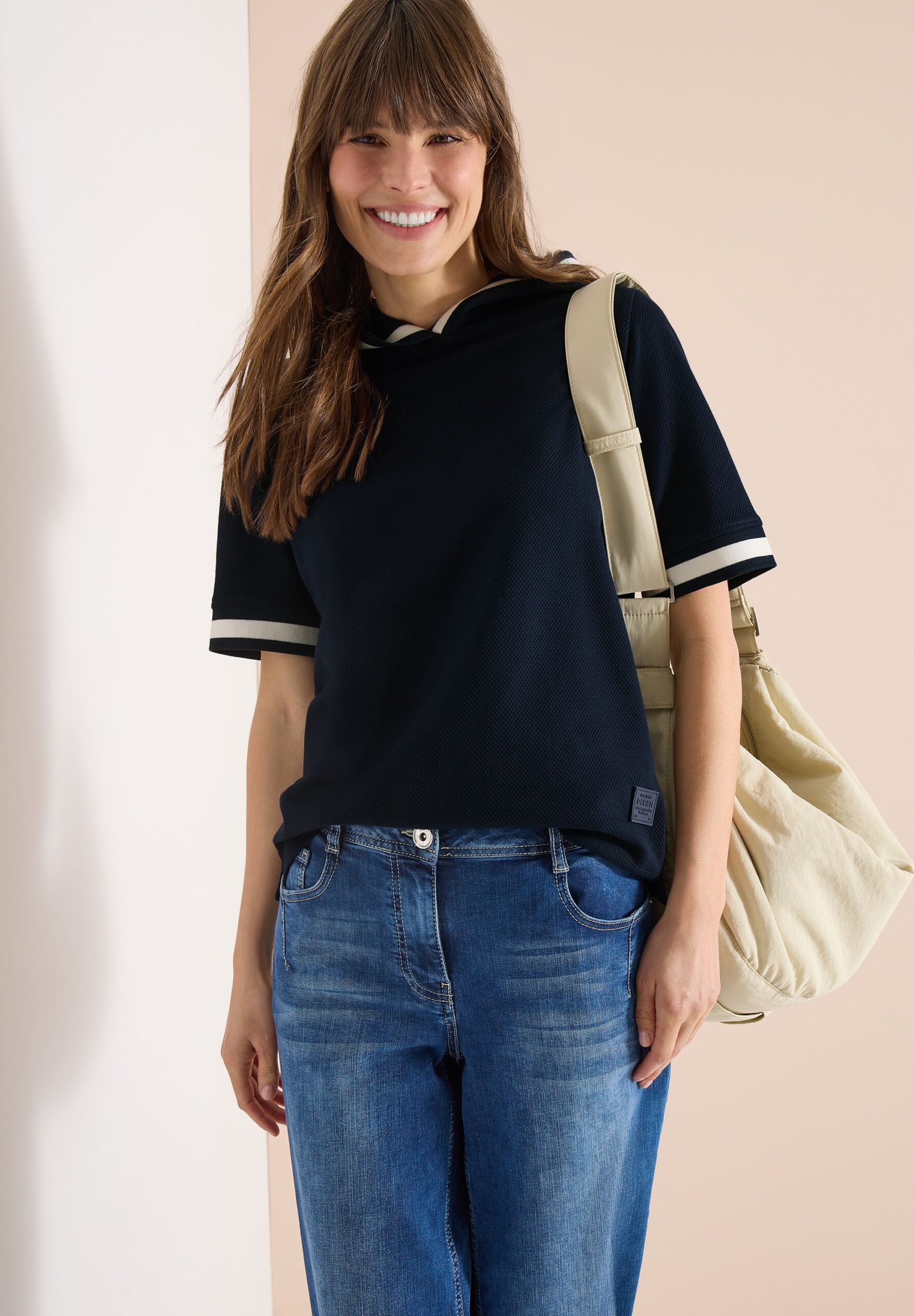 CECIL Kurzarm Shirt mit Kapuze und Rippdetails – Bild 3