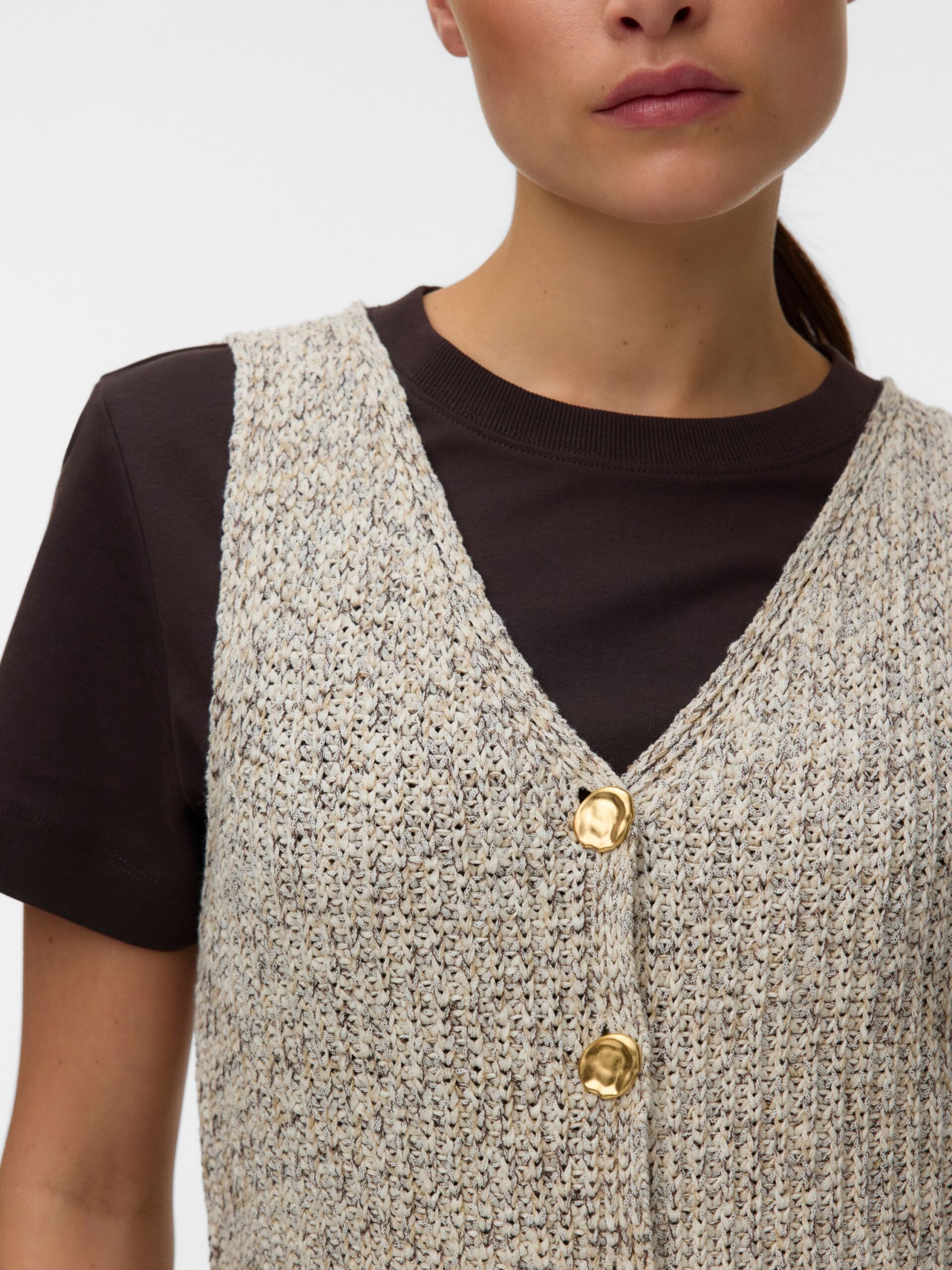 VERO MODA Pullunder mit V-Ausschnitt und Knopfleiste – Bild 4