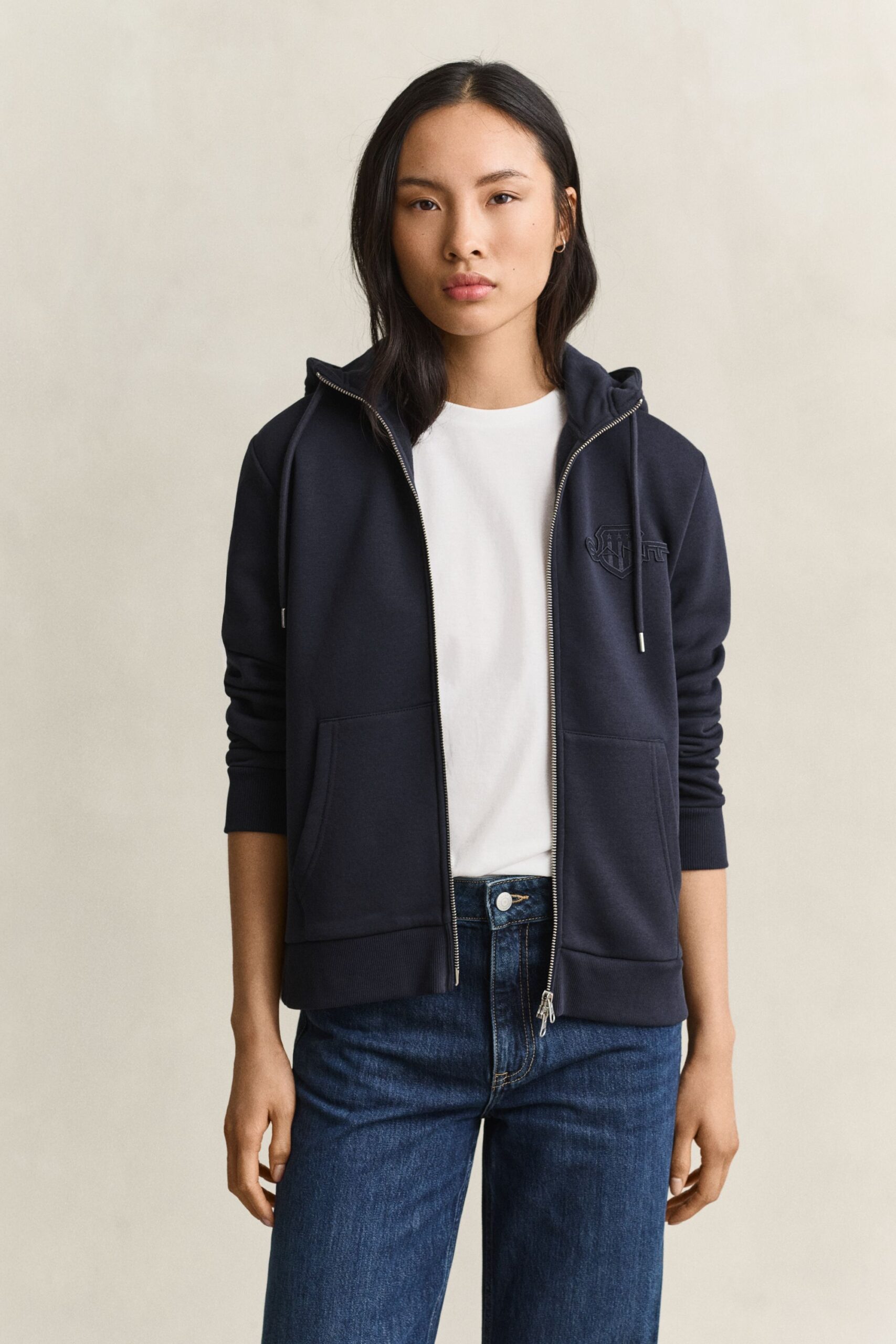 GANT Tonal Shield Sweatjacke – Bild 8