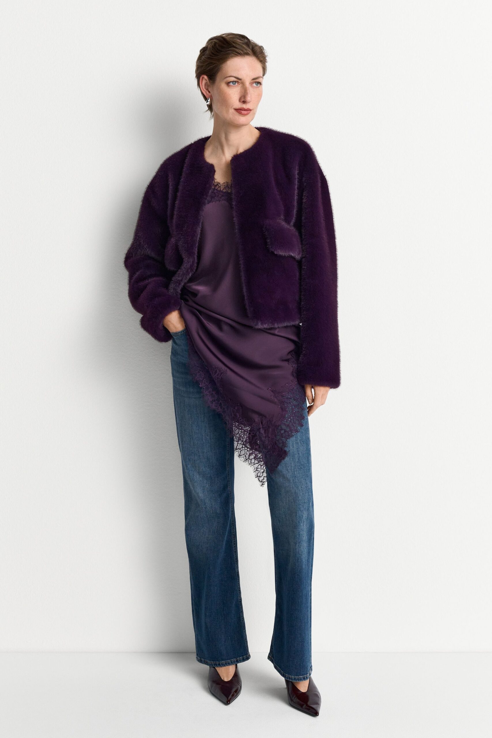 Rich & Royal Boxy Faux Fur Jacket Collarless – Bild 2