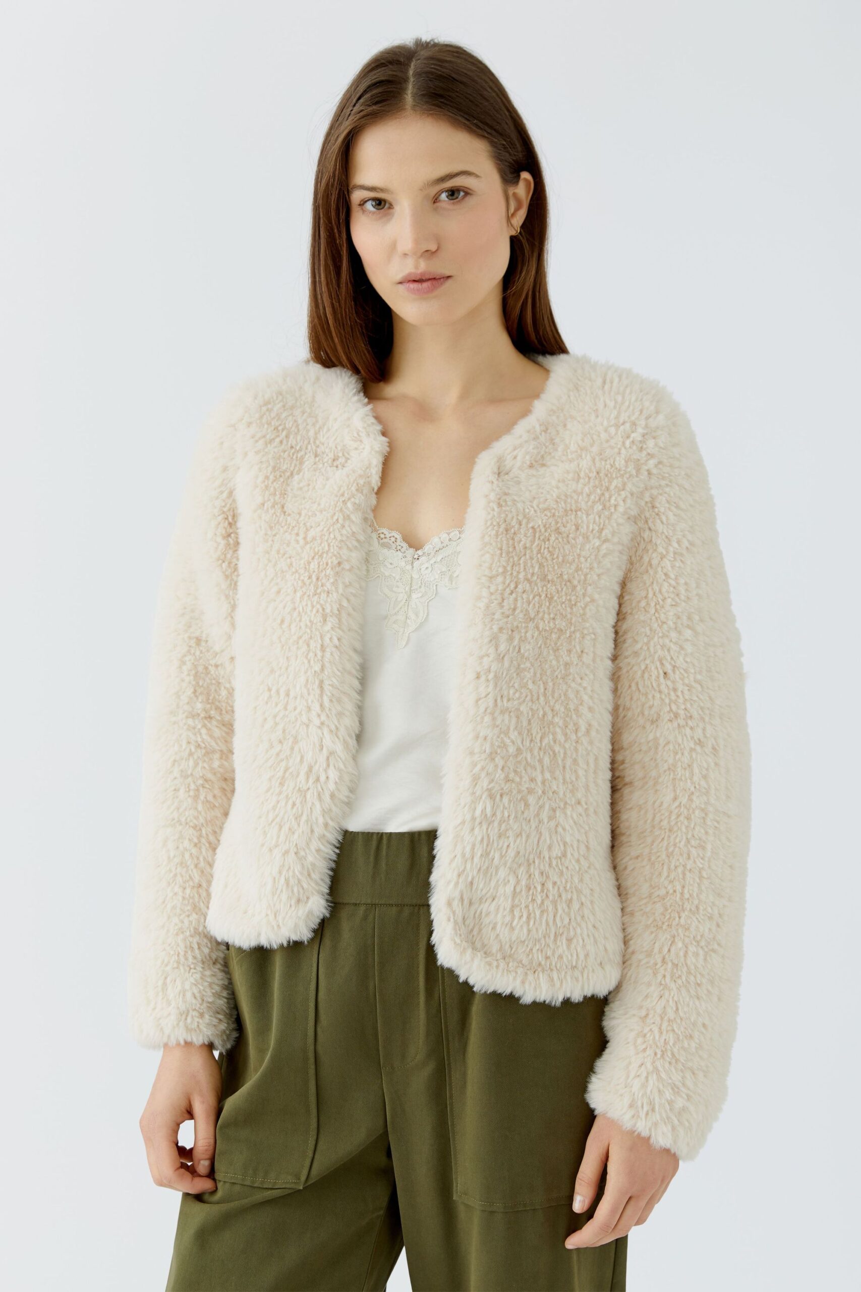 Oui Nahtlose Strickjacke mit Hakenverschluss – Bild 3