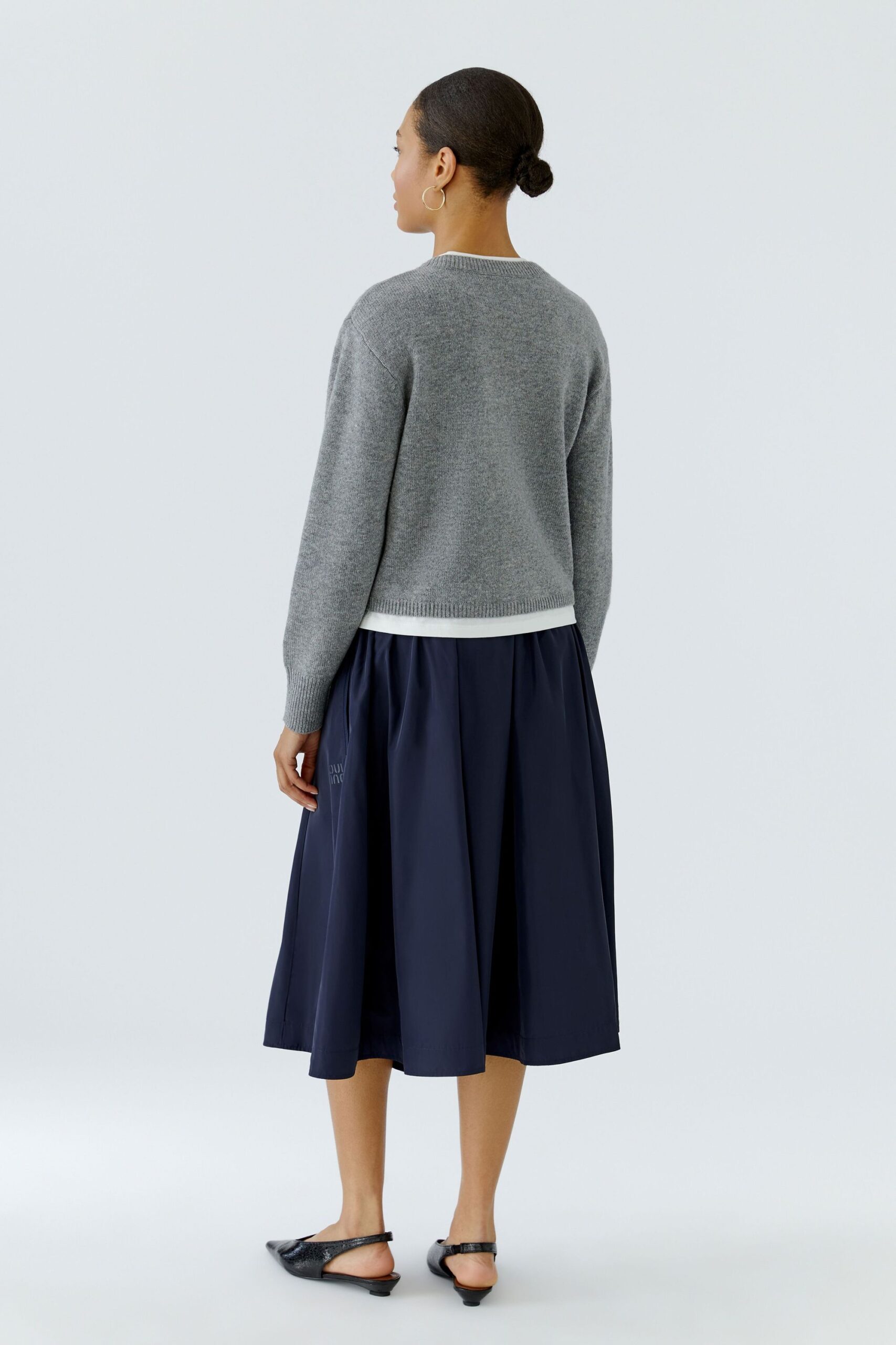 Oui Strickpullover mit V-Ausschnitt und verkürzter Länge – Bild 6