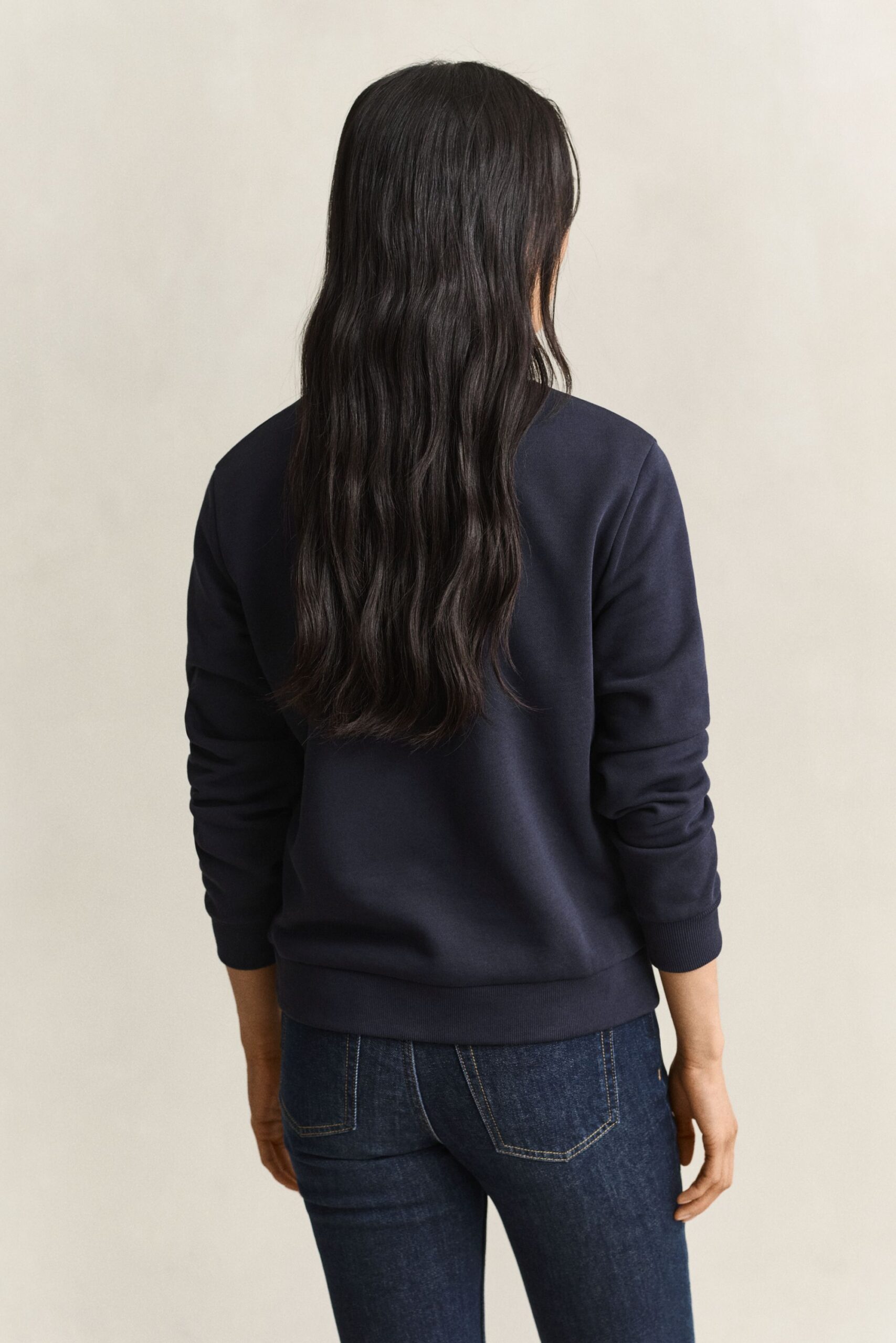 GANT Tonal Shield Rundhals-Sweatshirt – Bild 11