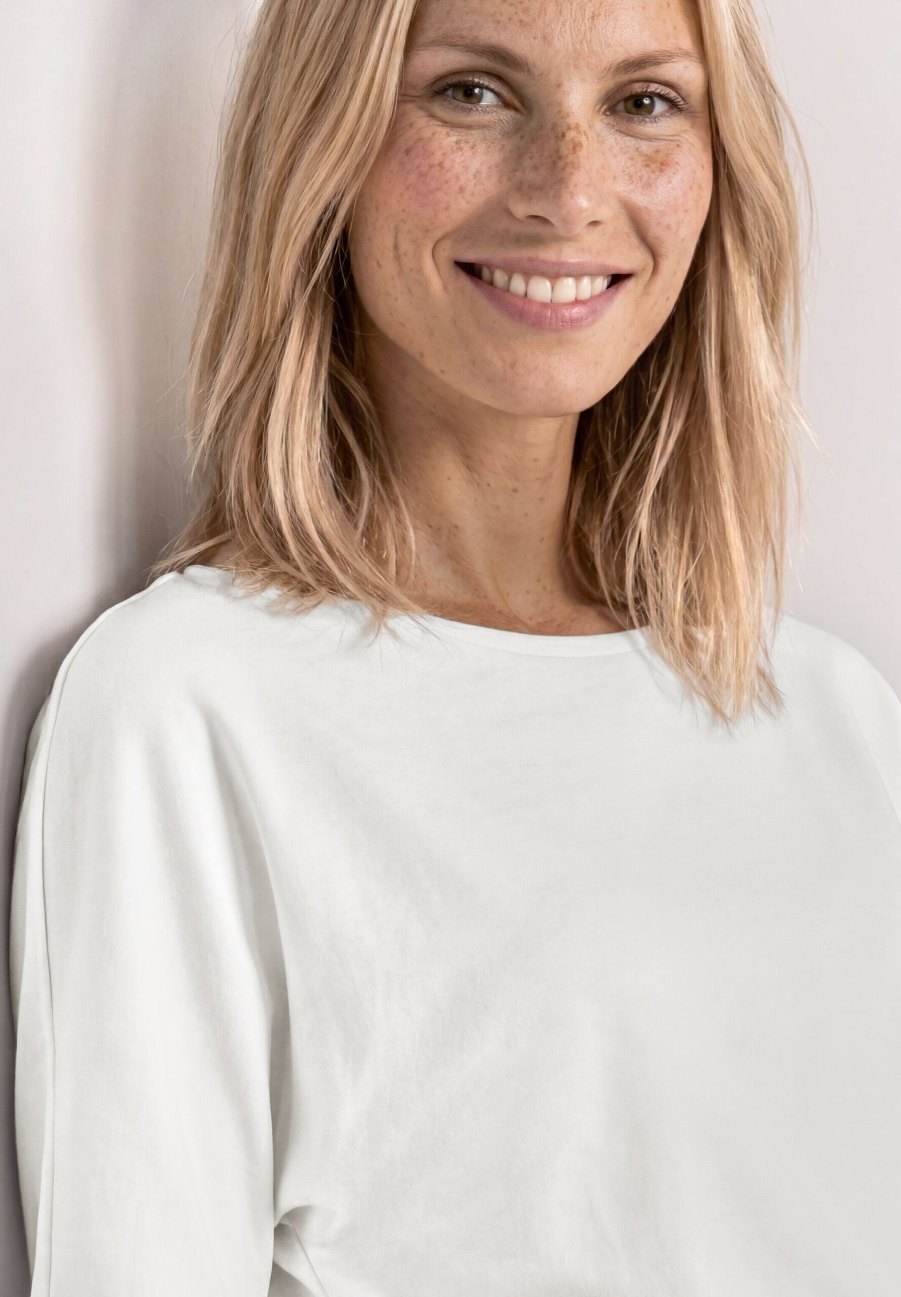 Street One Basic Shirt mit Boat Neck und Elastikbund – Bild 4