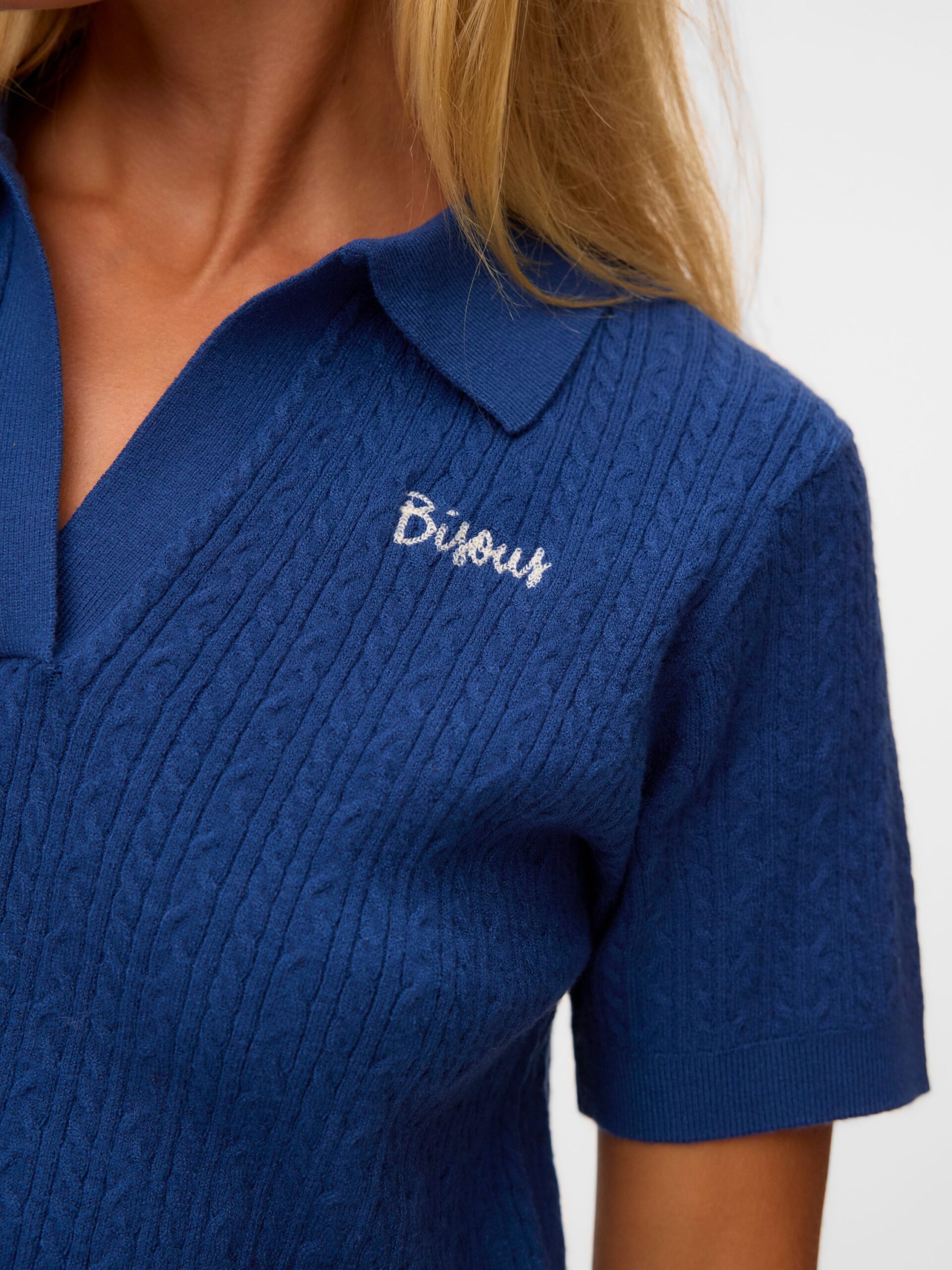 VERO MODA Gestrickter Polokragen-Pullover mit Zopfstrick – Bild 3