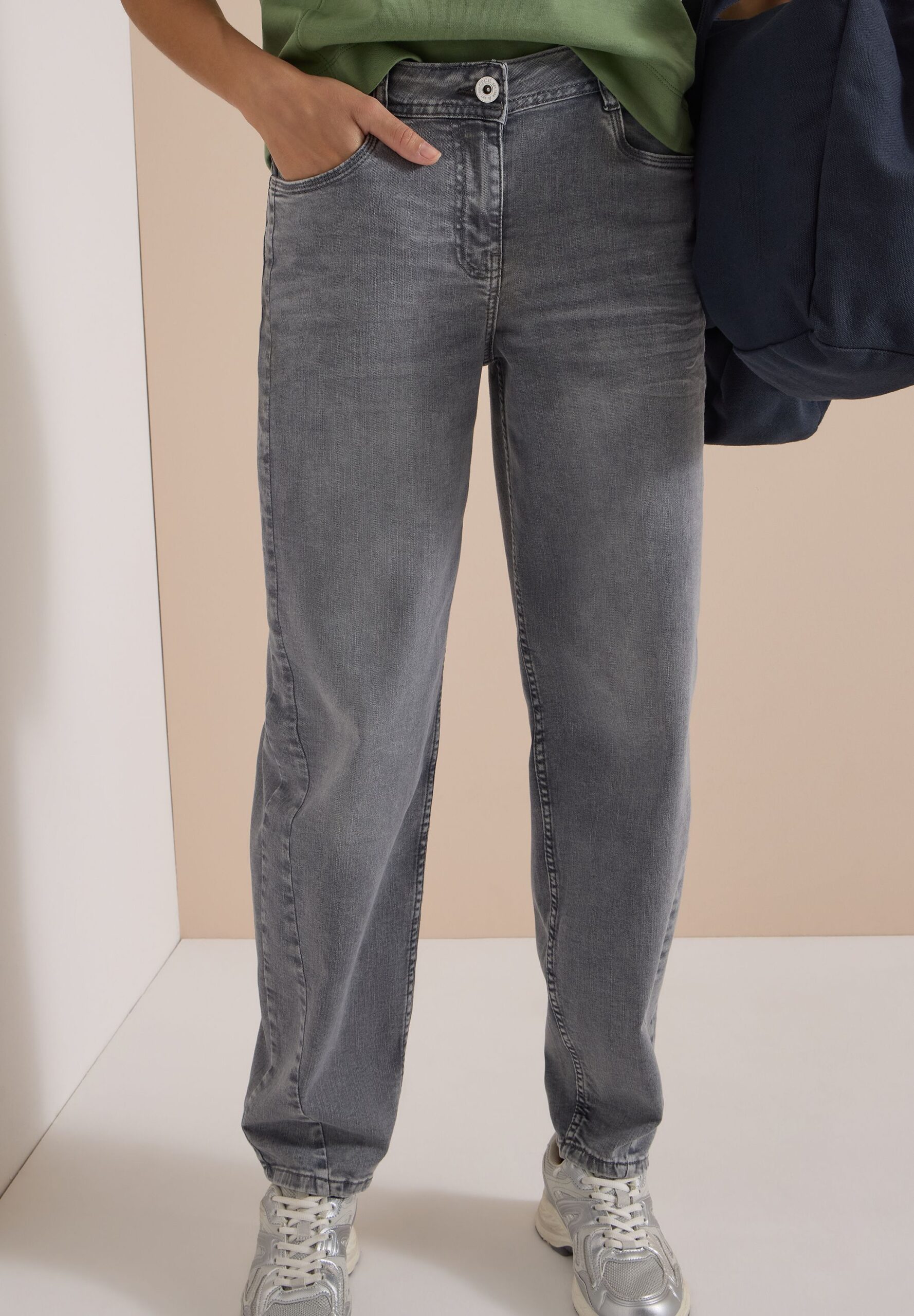 CECIL High Waist Barrel Leg Jeans im Loose Fit – Bild 3