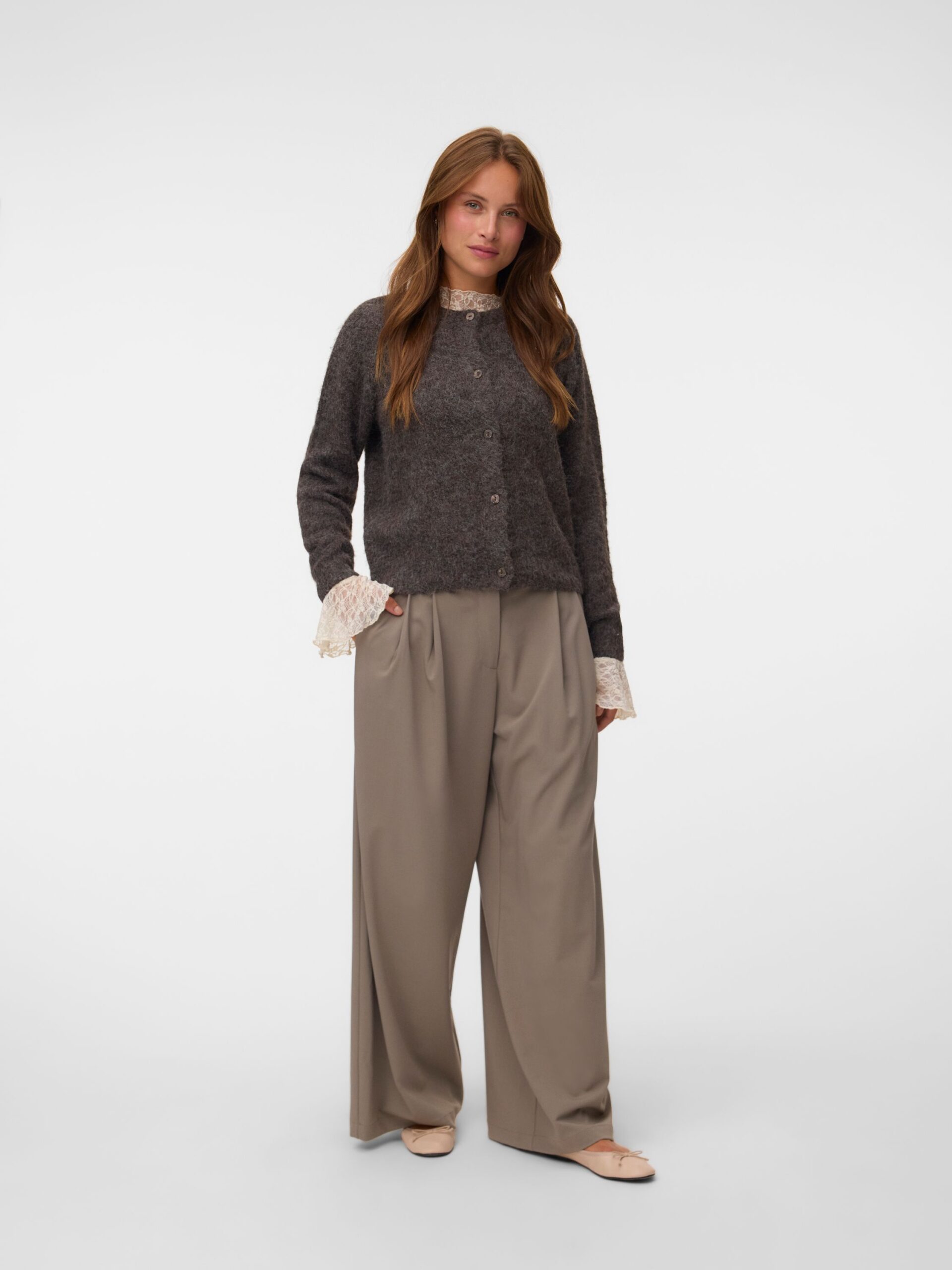 VERO MODA Grob gestrickter Cardigan mit Rundhalsausschnitt – Bild 2