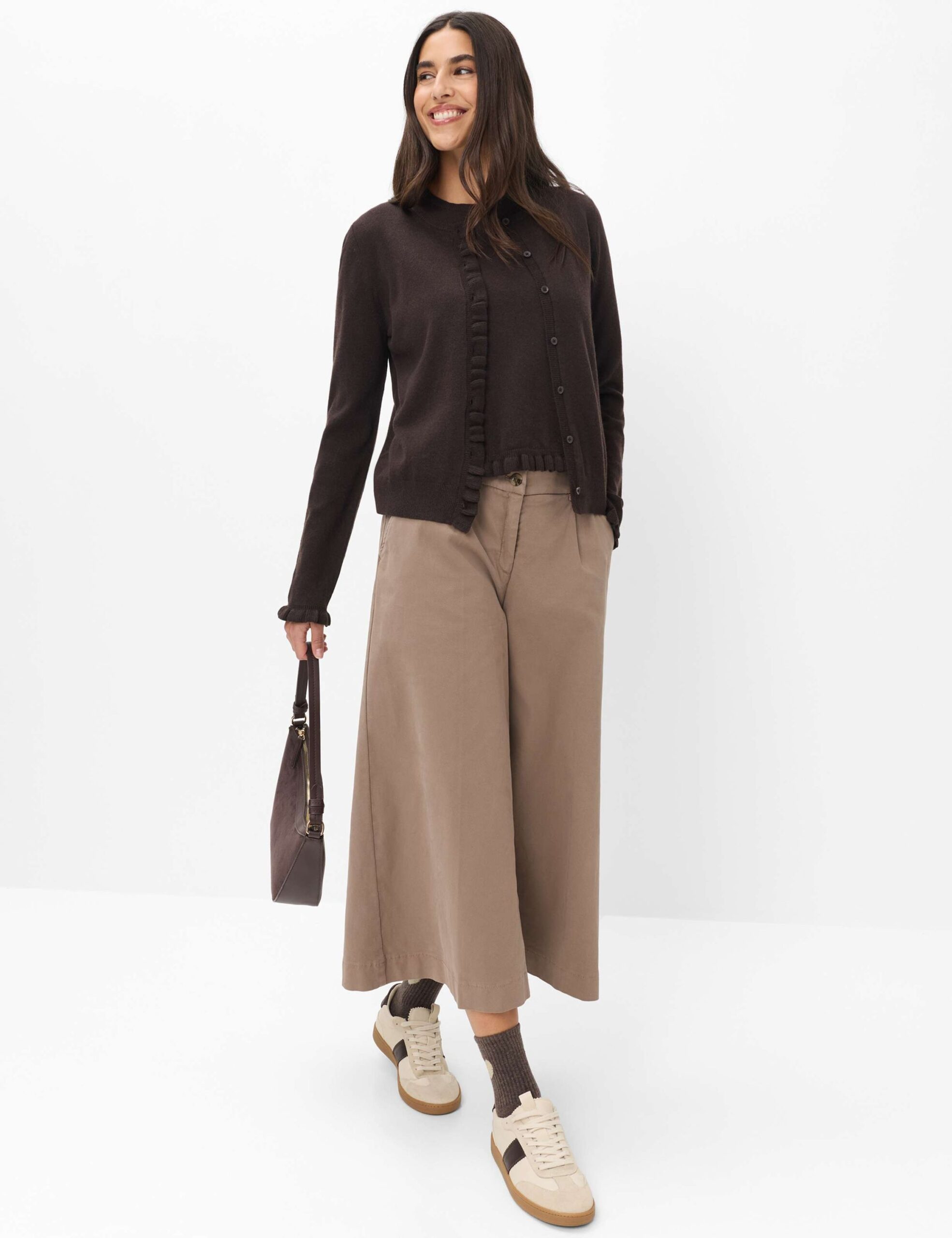 BRAX Strickjacke mit Rüschen und Volant – Bild 2