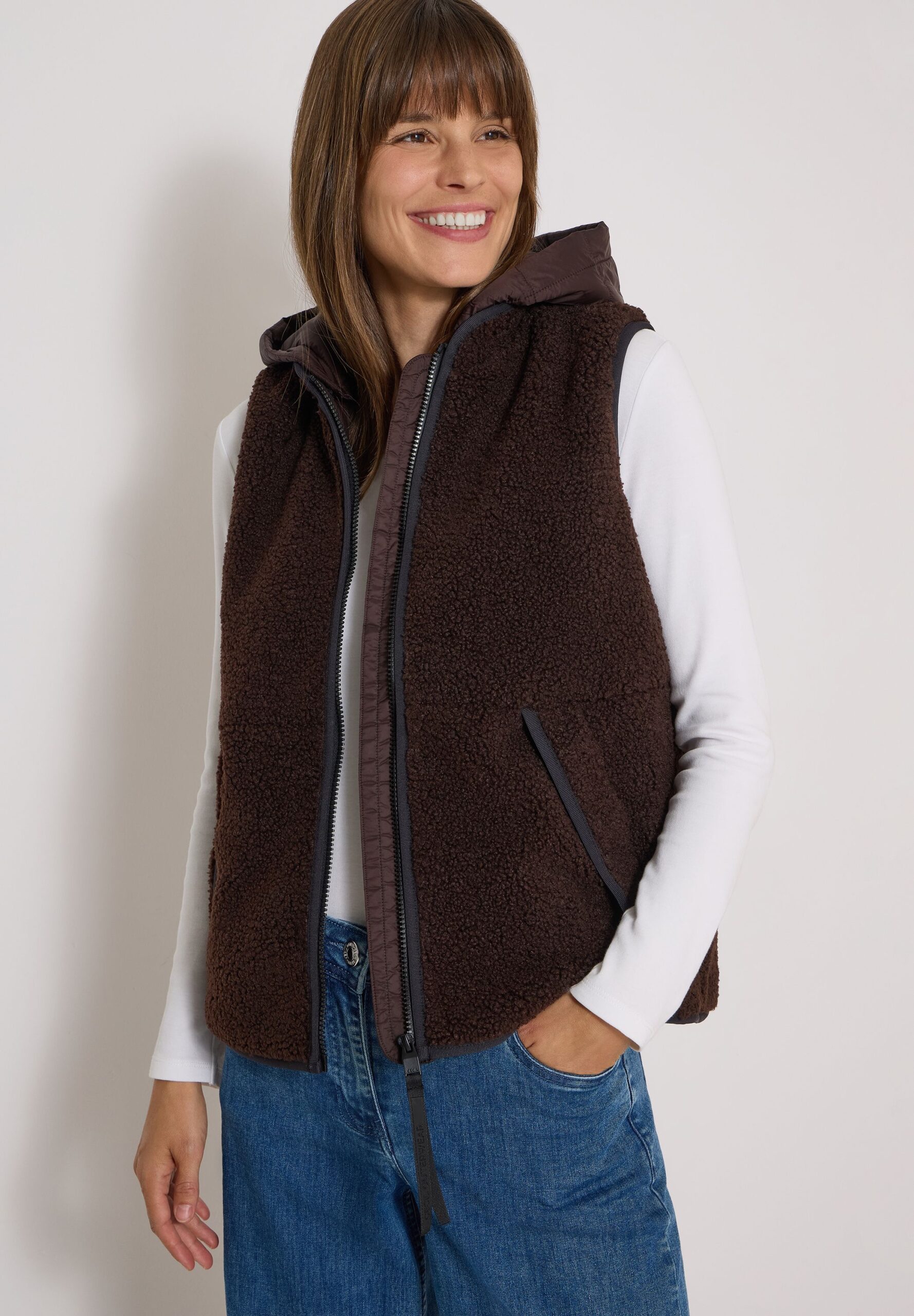 CECIL Teddy-Weste mit abnehmbarer Kapuze – Bild 6